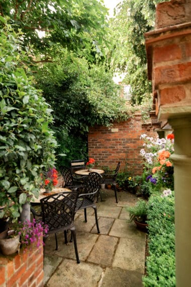 _MAR OLd Brew outdoor seating  York Old Brewery outdoor seating Hop Store