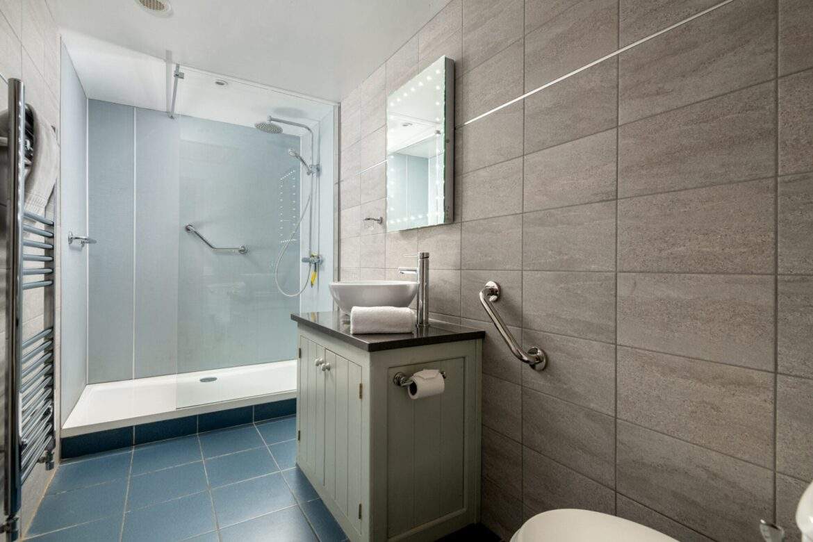 The Byre Shower room The Byre Shower room