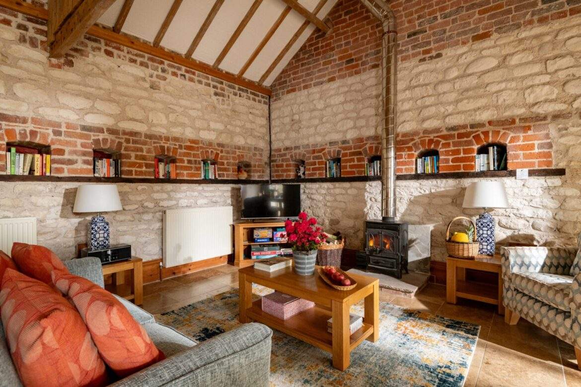 The Roost living room area_MAR7856 The Roost Spacious cottage