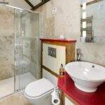 High Barn Owl House twin ensuite