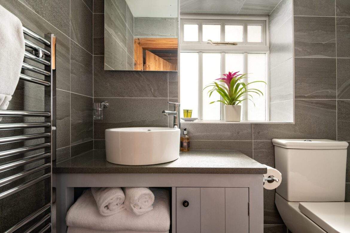 Turnip House en suite shower room Turnip House en suite shower room
