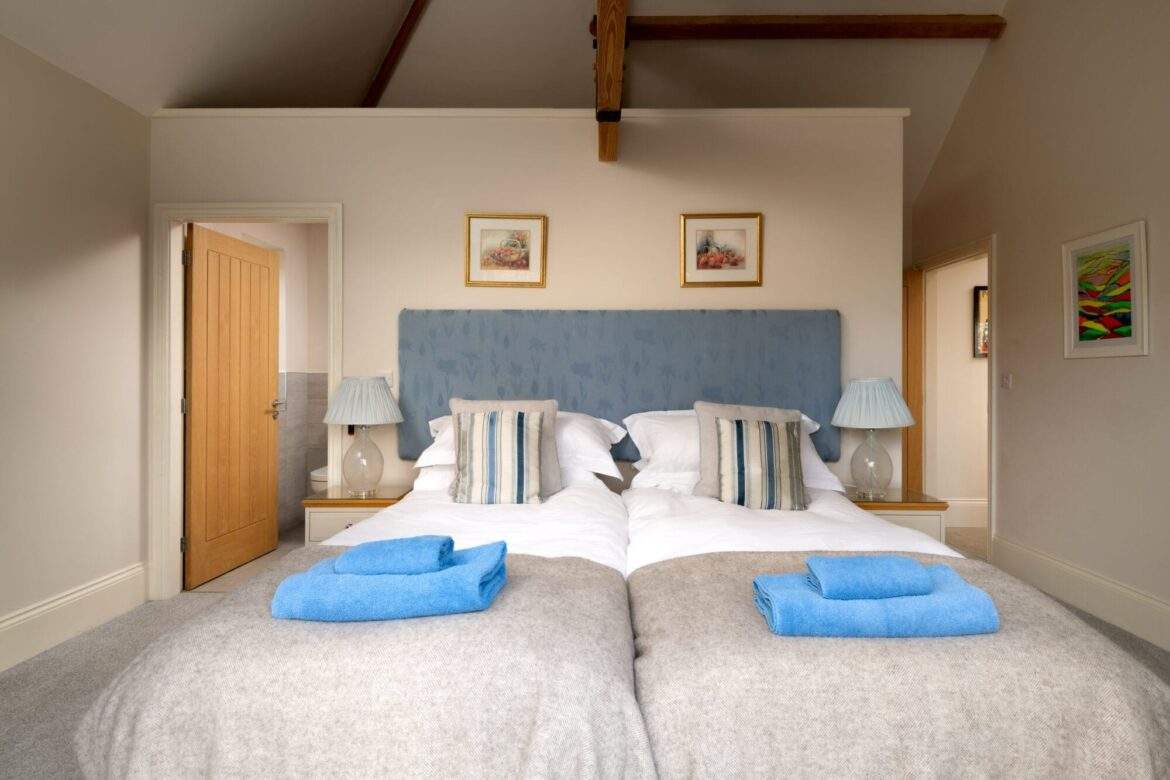 Garden cottage twin ground floor bedroom Garden cottage twin ground floor bedroom